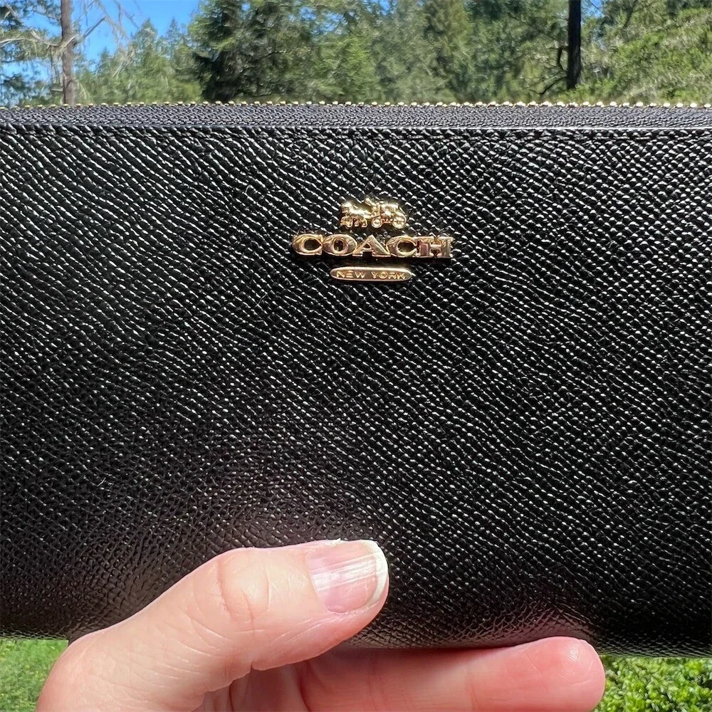 COACH Long Zip-Around  Black Crossgrain Leather Wallet Gold Hardware AUTHENTIC